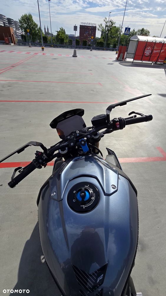 BMW S - 16