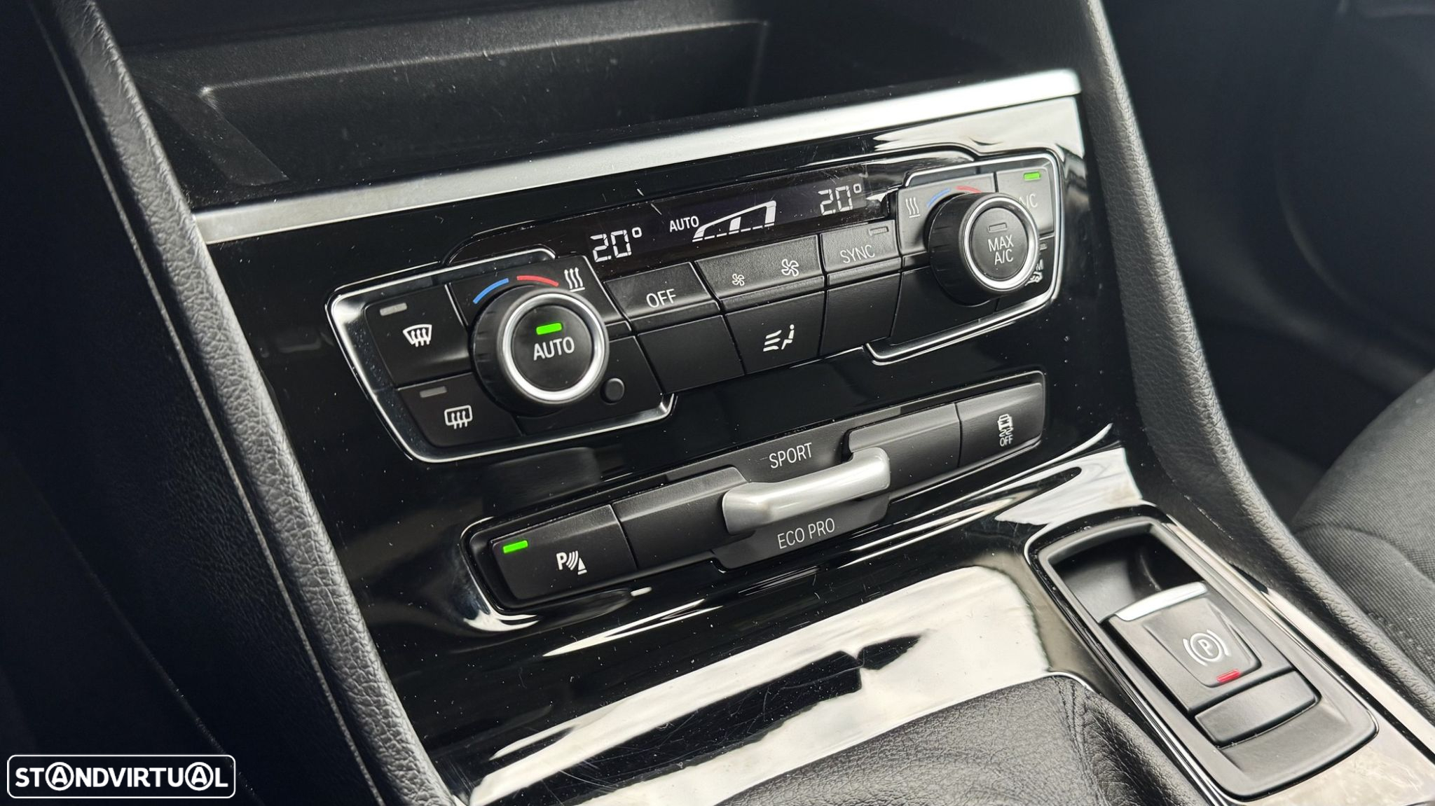 BMW 216 Active Tourer d Advantage - 24