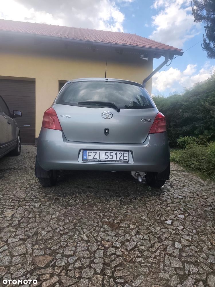 Toyota Yaris 1.0 Luna A/C - 6