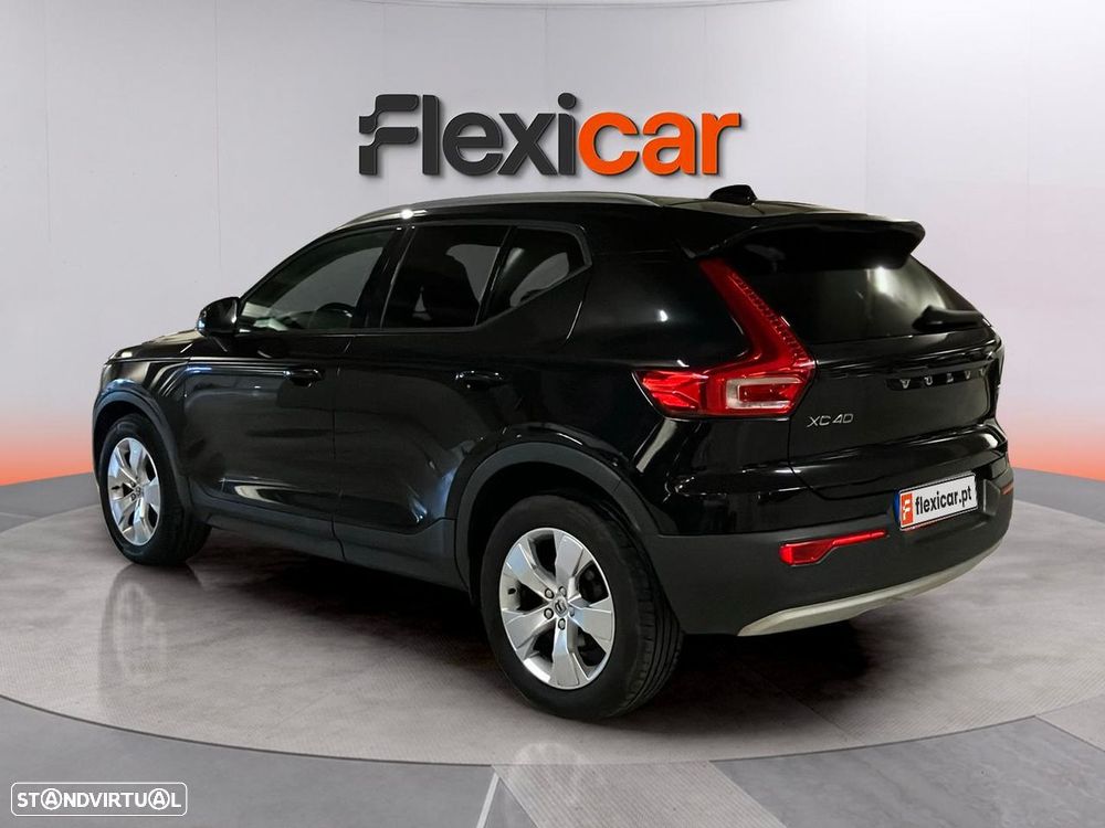 Volvo XC 40 1.5 T3 Momentum Plus - 3
