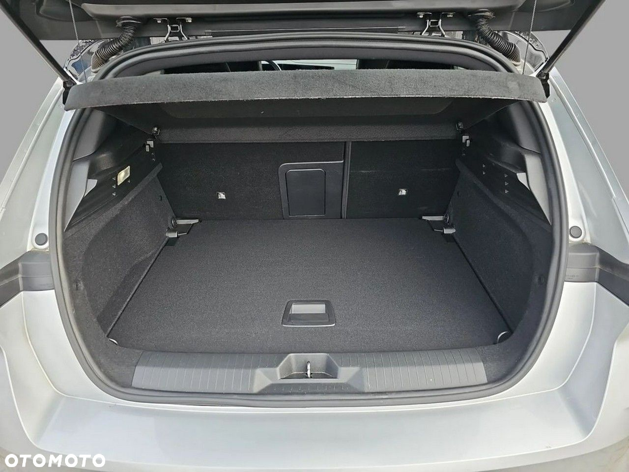 Opel Astra VI 1.2 T GS S&S - 22