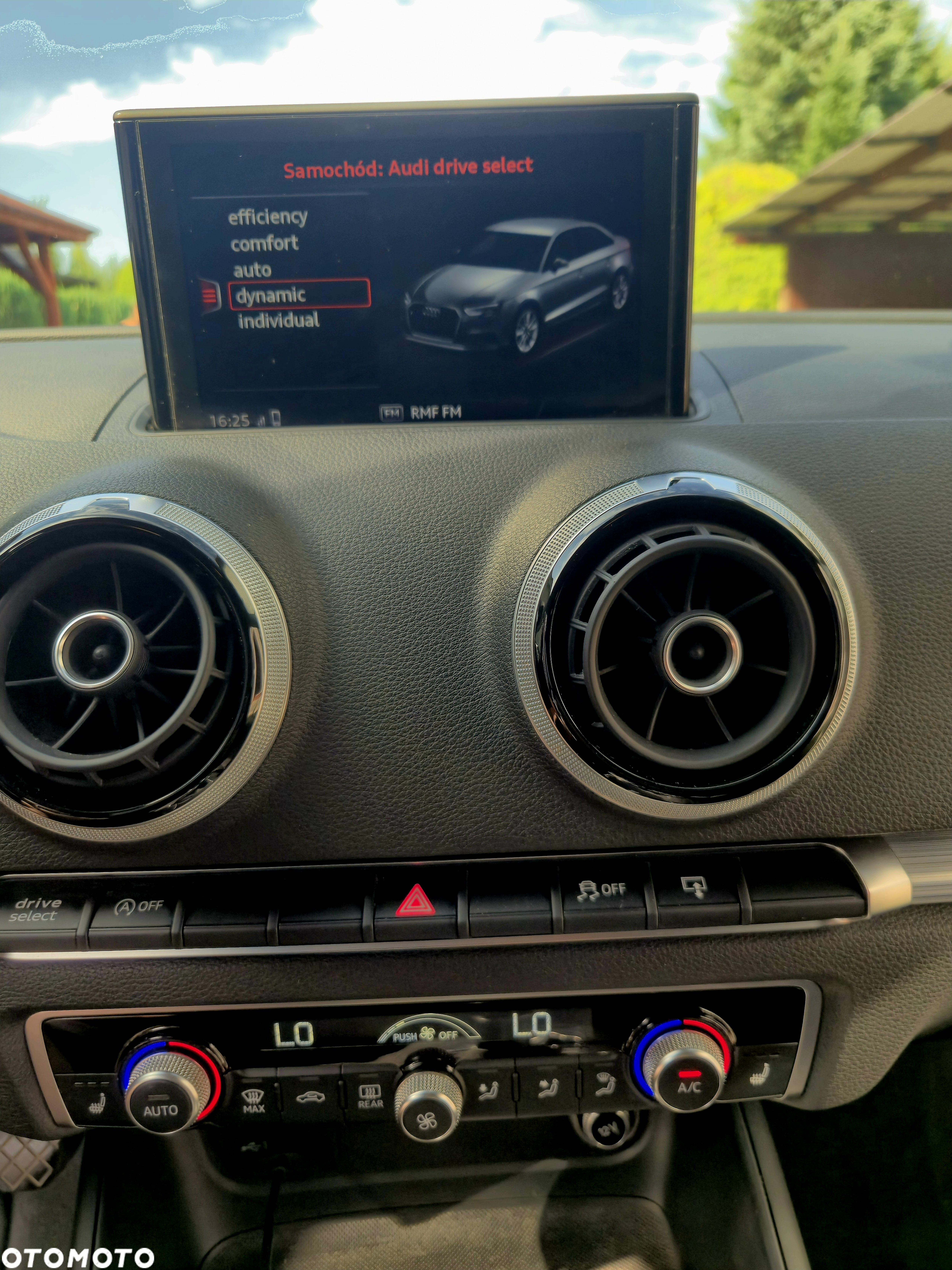 Audi A3 2.0 TDI Attraction - 11
