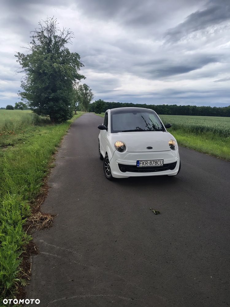 Microcar DUE - 28