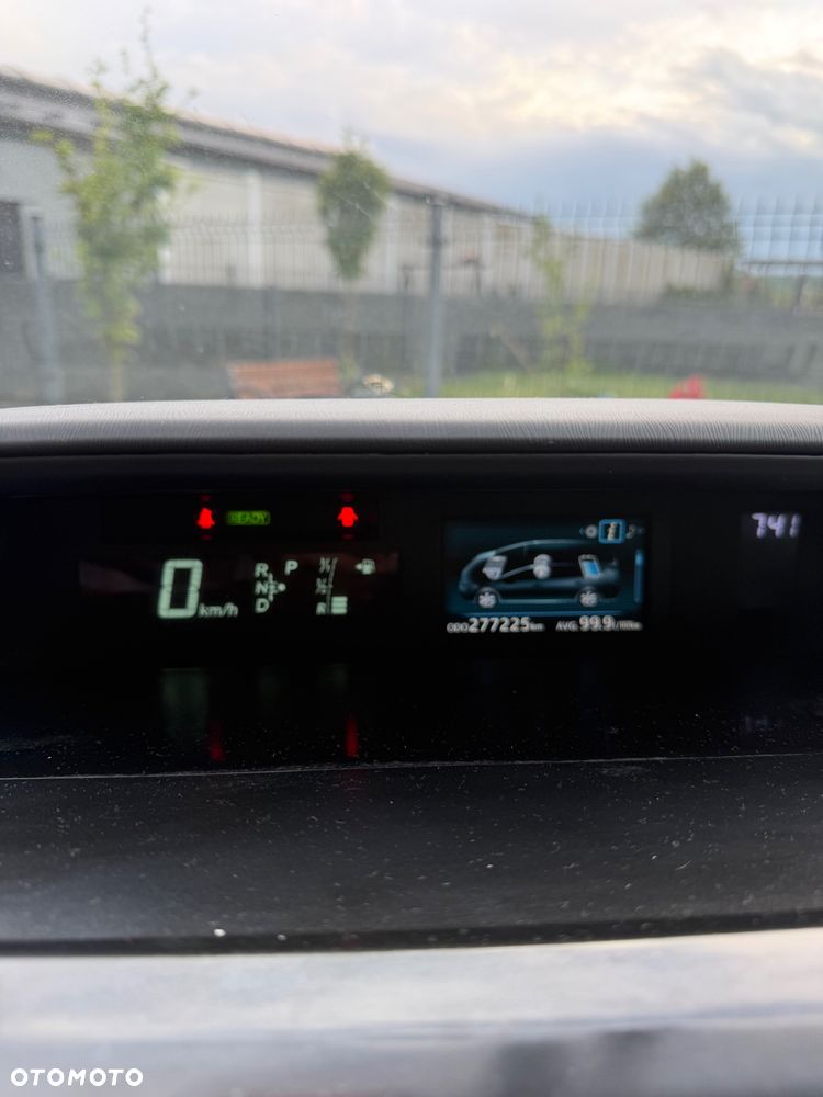 Toyota Prius 1.8 Hybrid Premium - 8