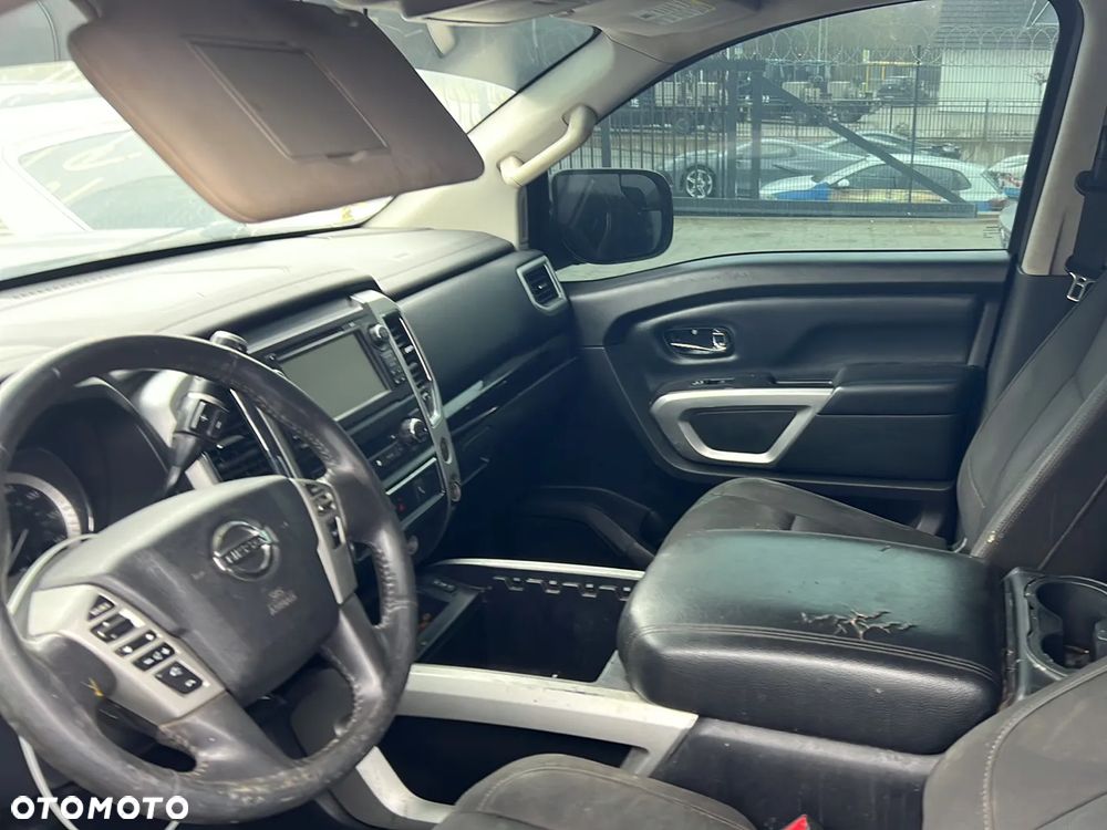 Nissan Titan - 11