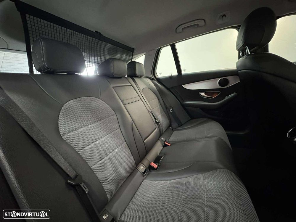 Mercedes-Benz C 300 de Avantgarde - 16