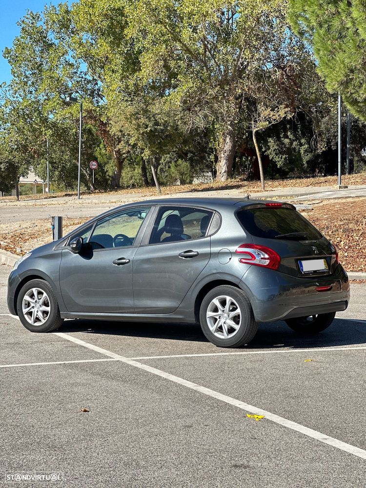 Peugeot 208 1.2 VTi Allure - 2