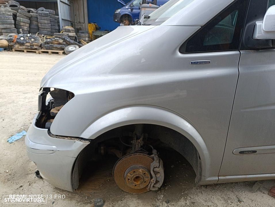 GUARDA-LAMAS FRENTE ESQUERDO MERCEDES-BENZ VIANO 639 - 1