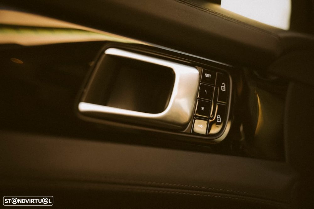 Porsche Panamera Sport Turismo 4S E-Hybrid - 36