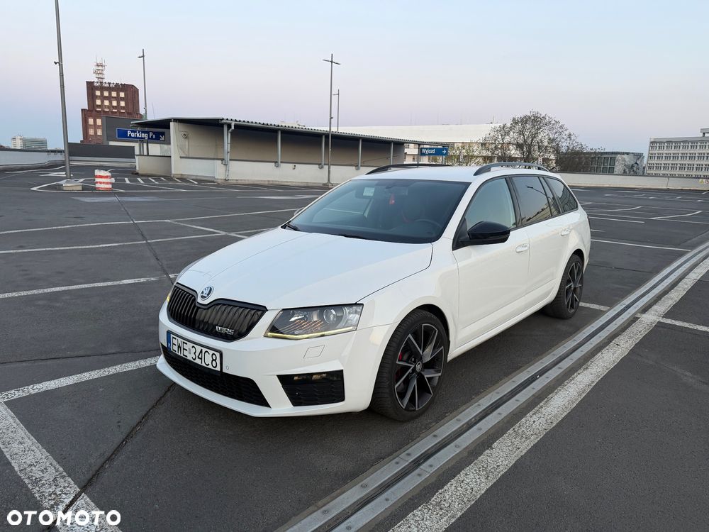 Skoda Octavia 2.0 TDI RS DSG - 4