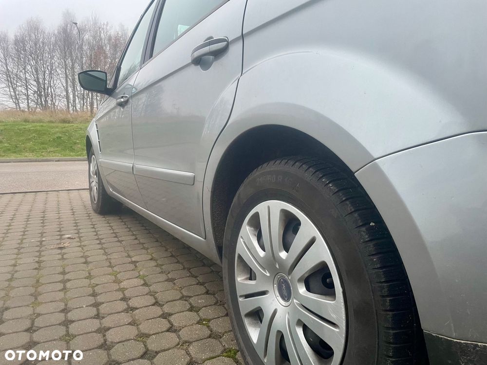 Ford S-Max - 9
