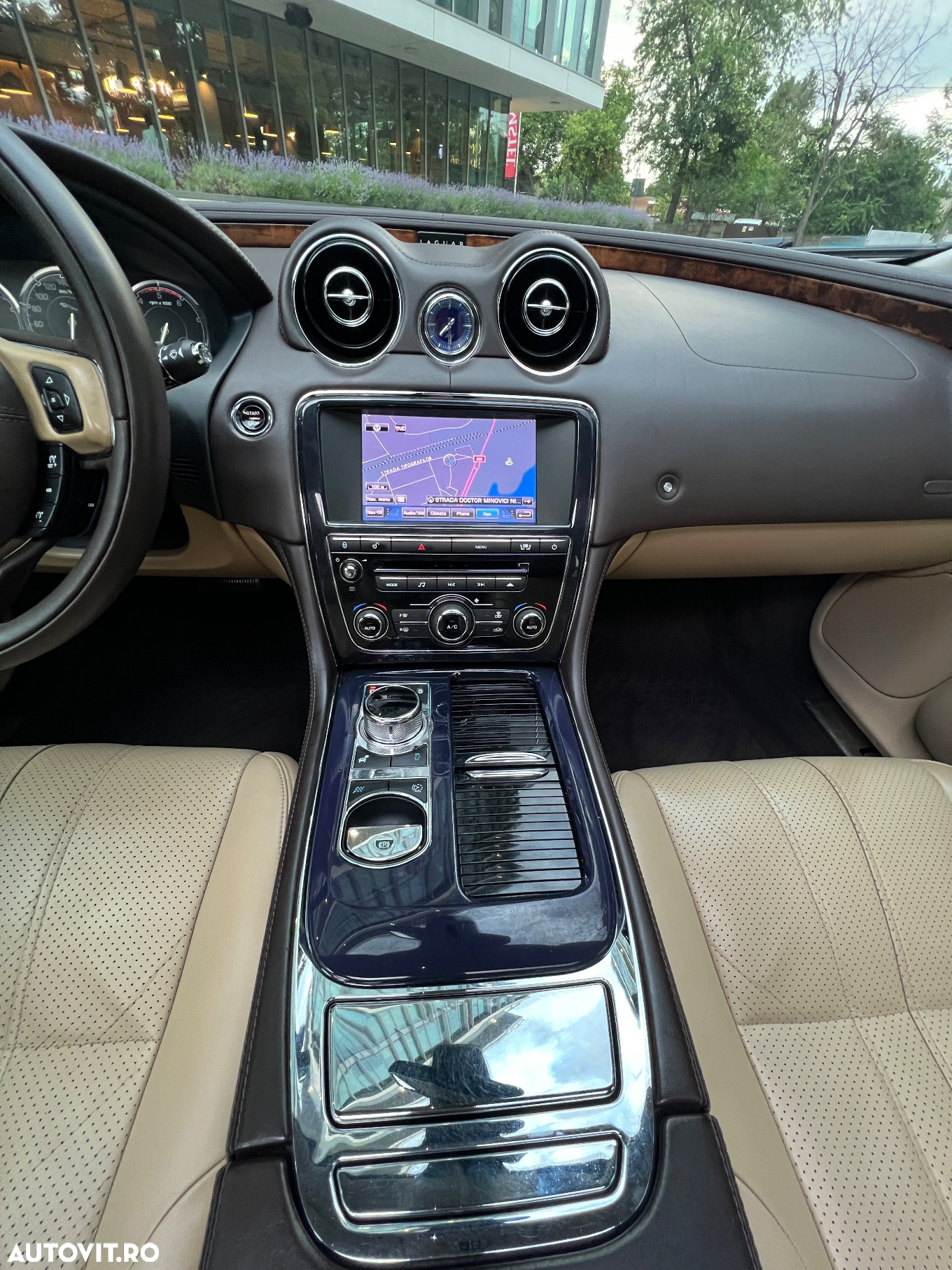 Jaguar XJ 3.0 V6 Premium Luxury Aut LWB - 13