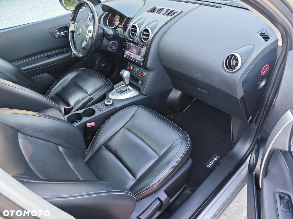 Nissan Qashqai 2.0 dCi 4 x 4 DPF tekna - 20