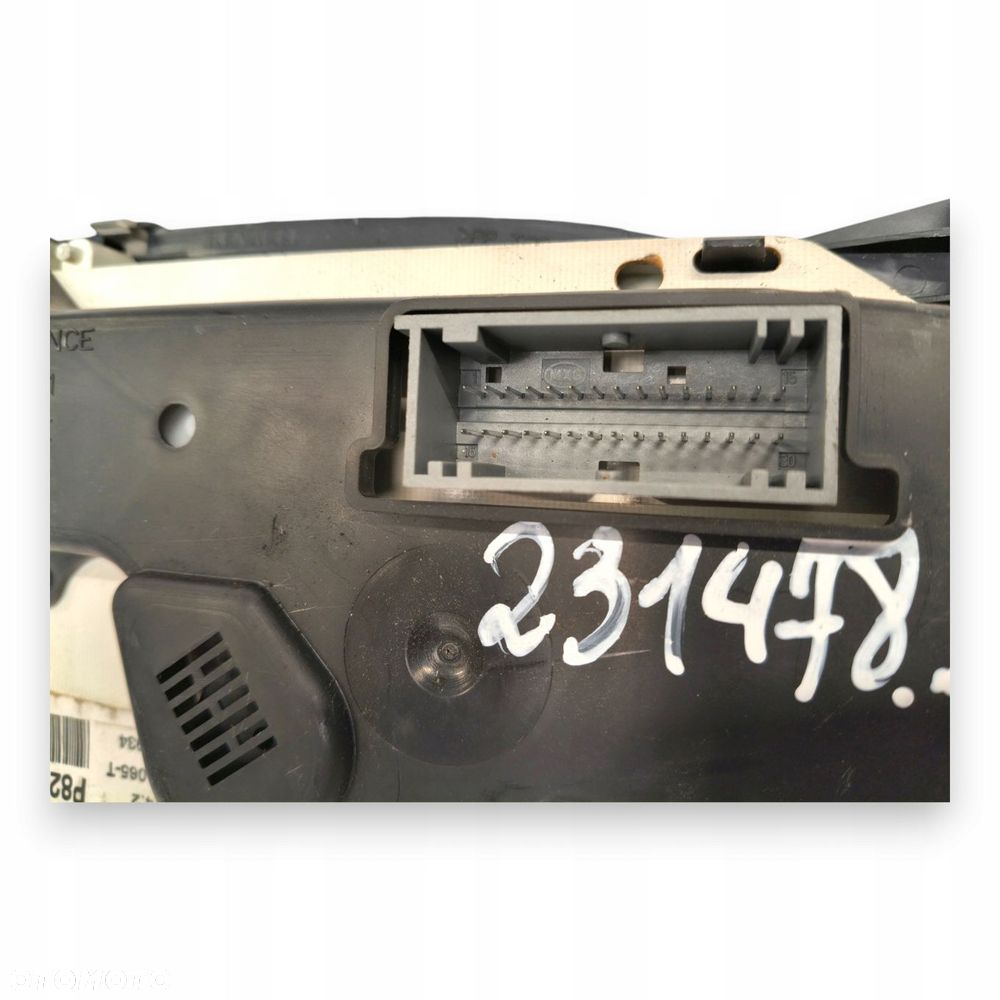 LICZNIK ZEGARY P8200261119 Renault Clio II 1.2 16V Benzyna 231 478km europa - 6