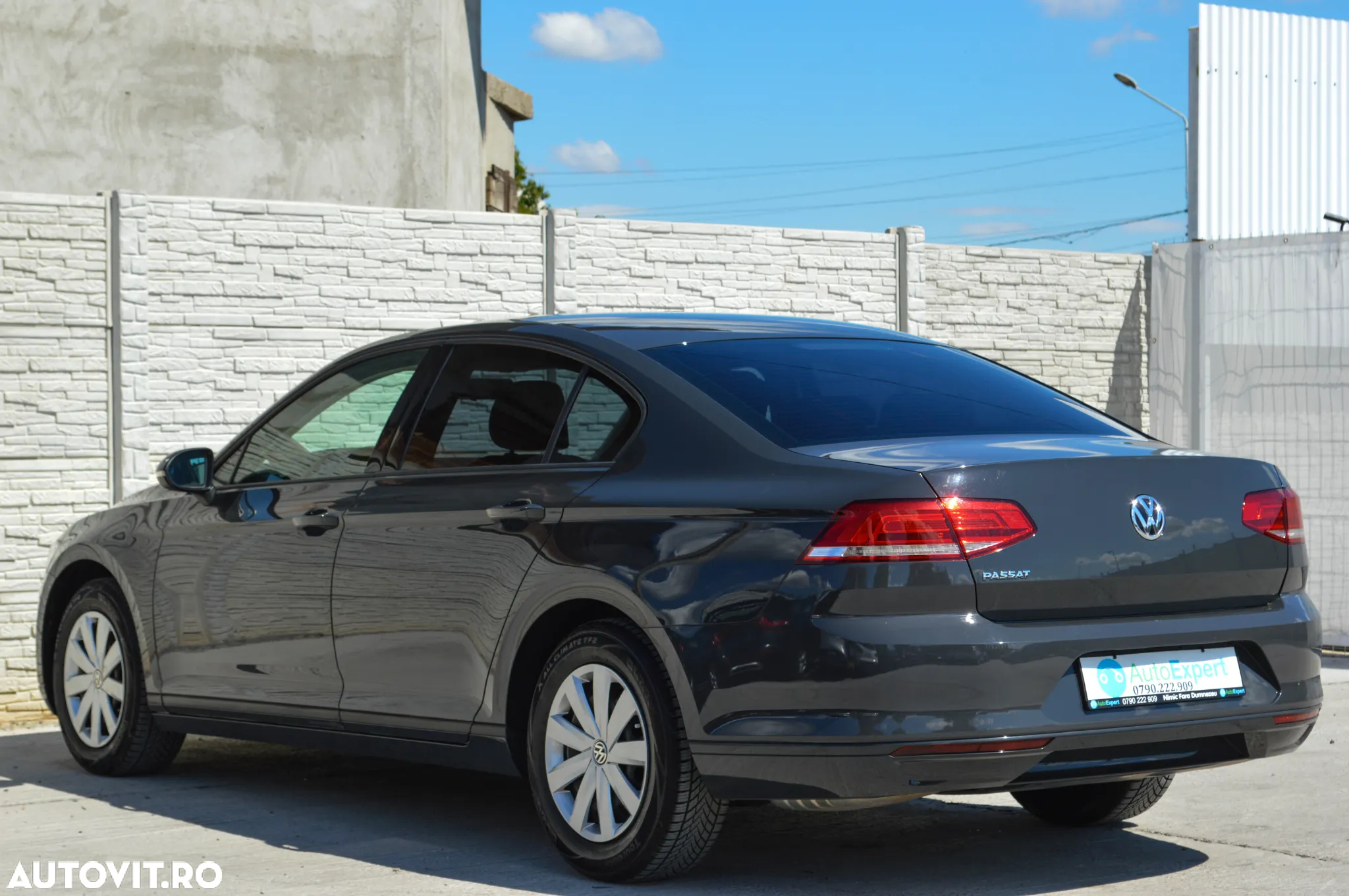 Volkswagen Passat 1.4 TSI (BlueMotion Technology) Trendline - 4