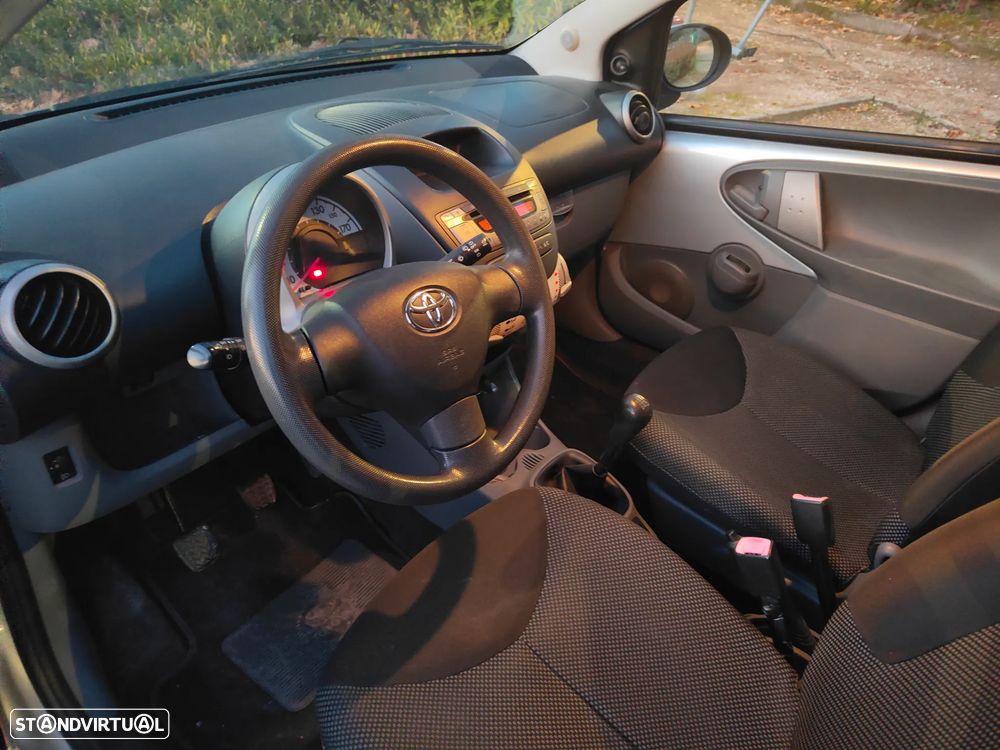 Toyota Aygo - 8