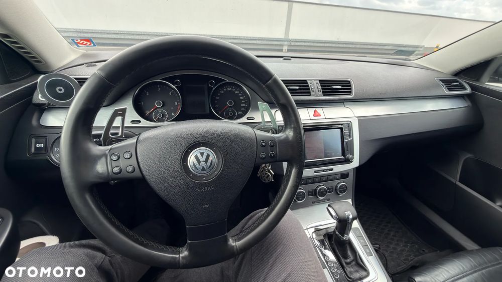 Volkswagen Passat 2.0 TDI DPF DSG Individual - 18