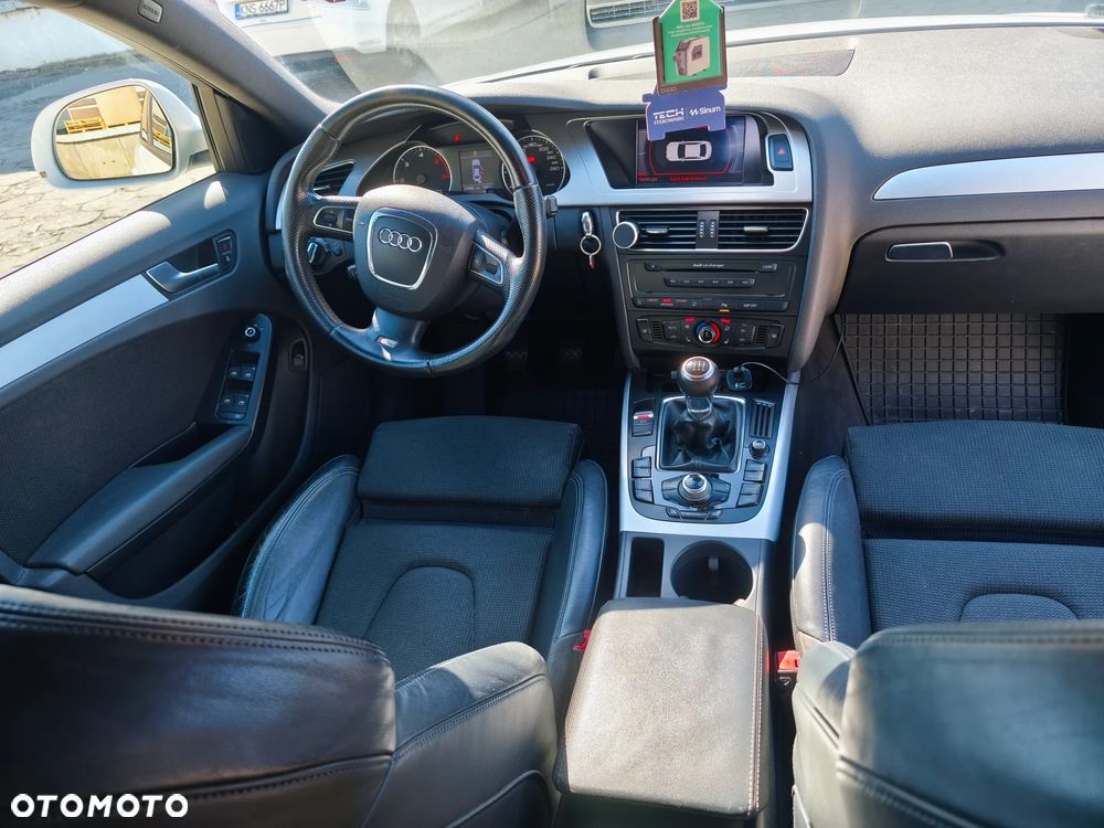 Audi A4 Avant 2.0 TDI - 13