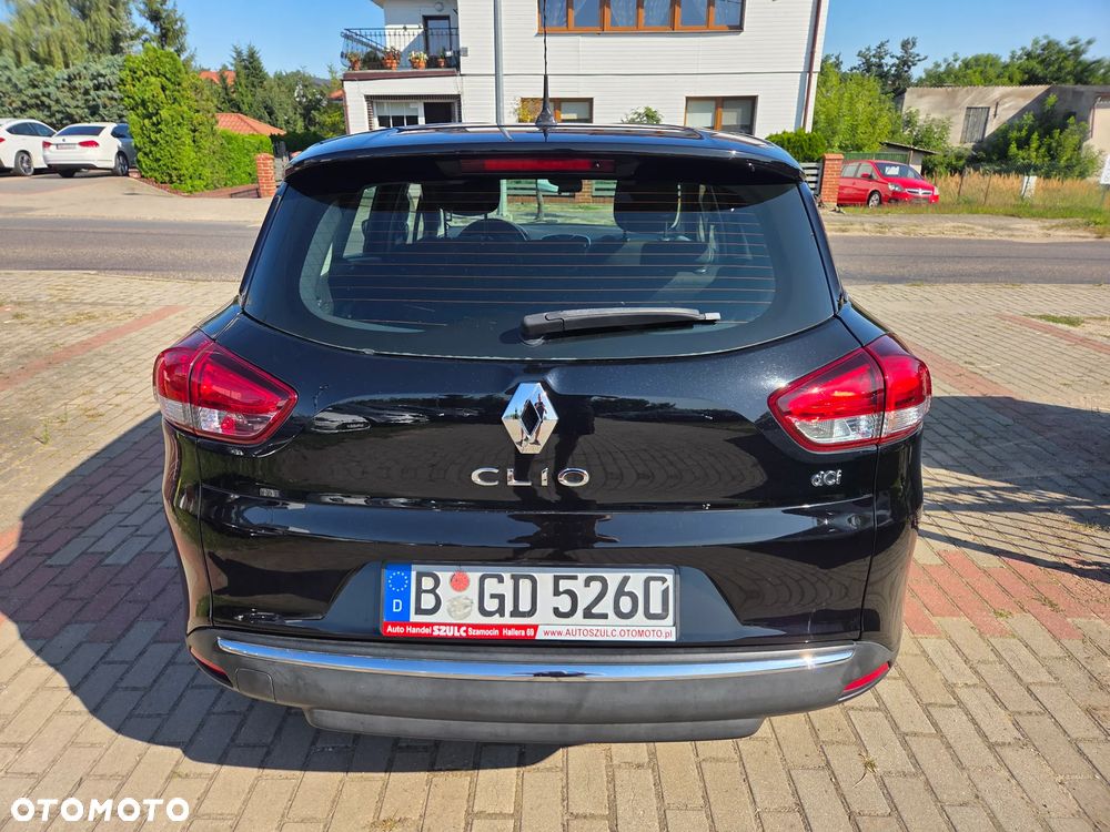 Renault Clio - 8