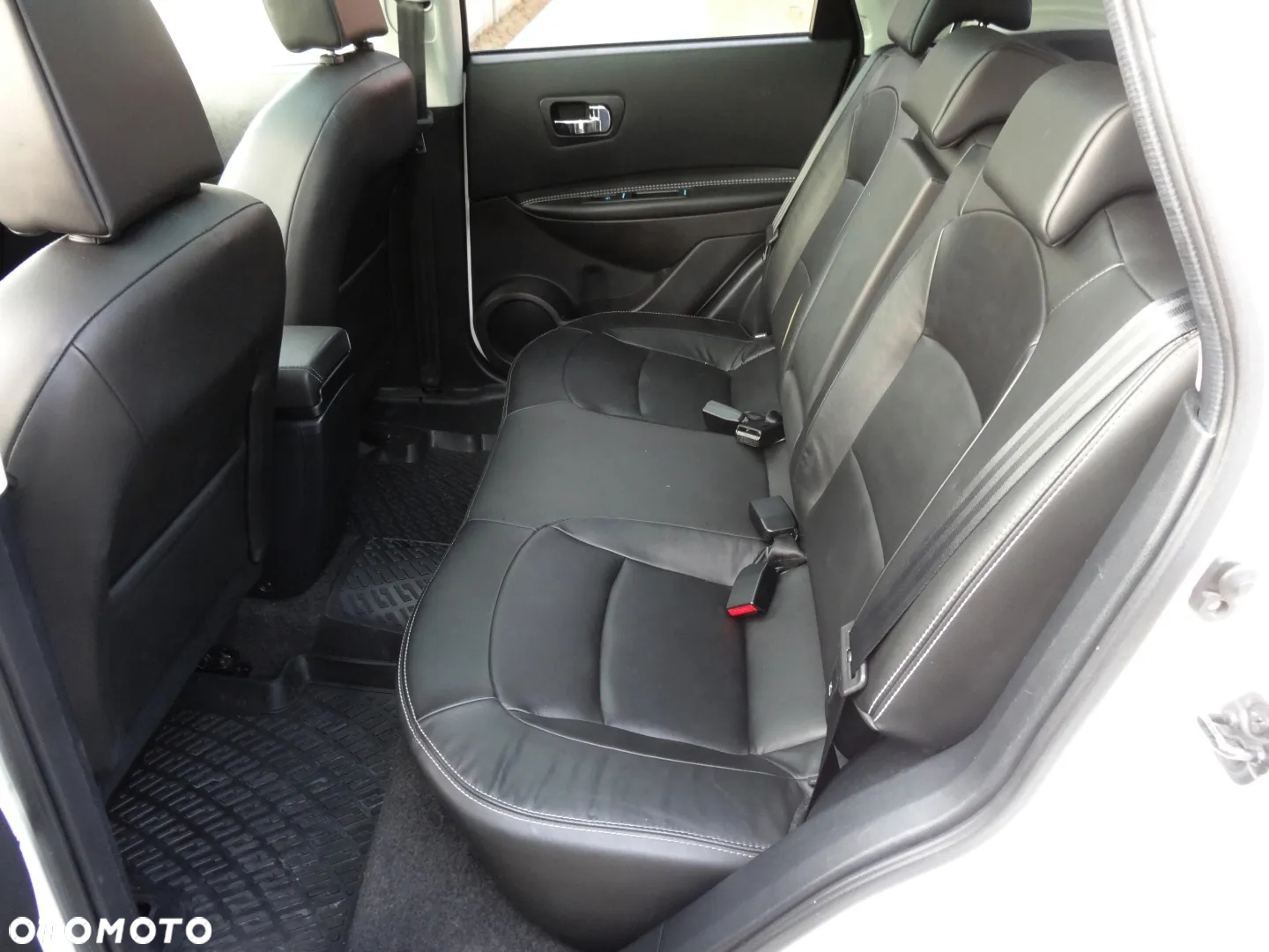 Nissan Qashqai 1.6 DCi 4x4 Tekna - 23