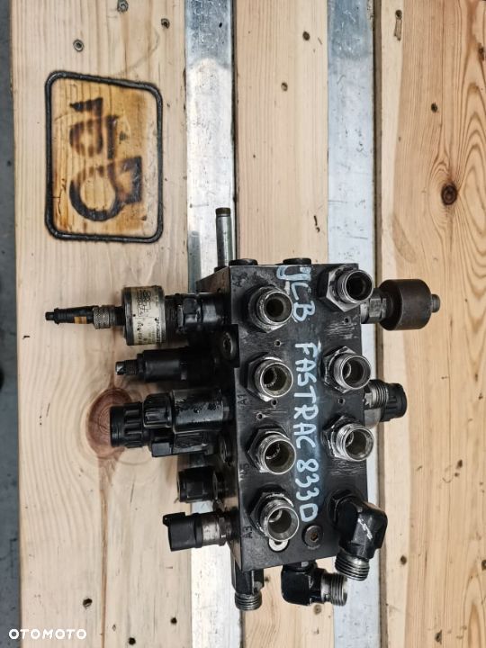 Blok hydrauliczny JCB 8330 Fastrack Hydac 400A6231 - 8