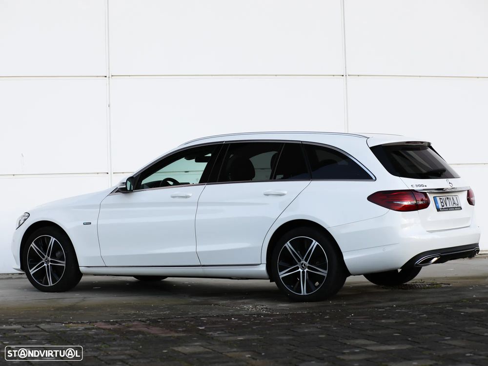 Mercedes-Benz C 300 e T 9G-TRONIC Avantgarde - 3