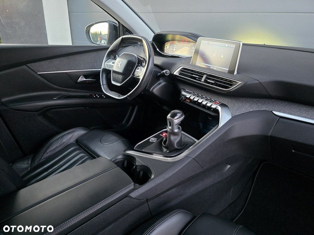 Peugeot 3008 - 5