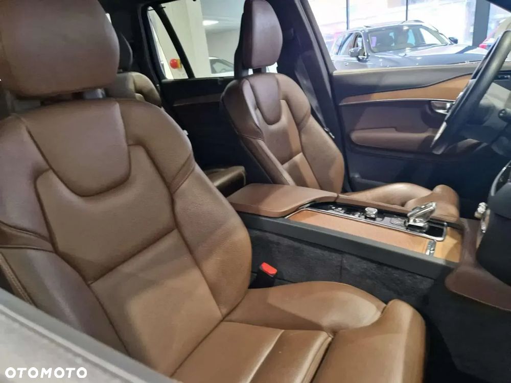 Volvo XC 90 D5 AWD Inscription 7os - 16