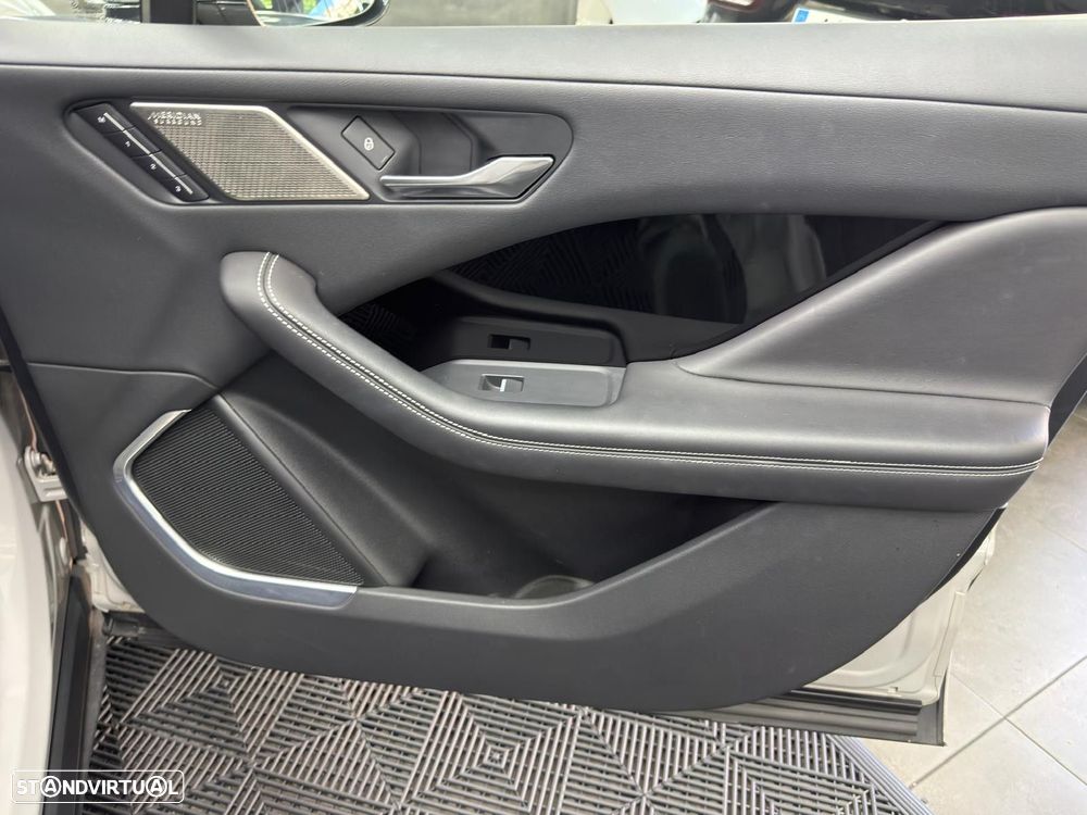 Jaguar I-Pace EV400 R-Dynamic HSE AWD - 45