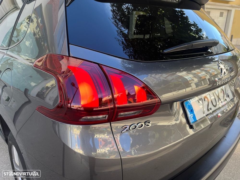Peugeot 2008 1.2 PureTech Style - 21