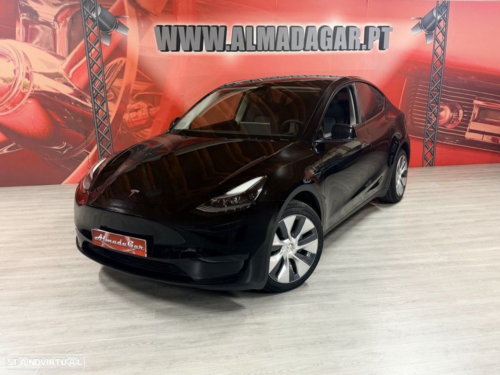 Tesla Model Y Long Range Dual Motor AWD - 2