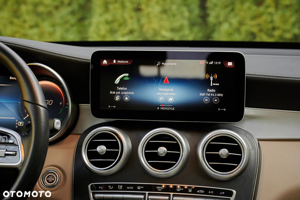 Mercedes-Benz GLC 300 e 4-Matic Business Edition - 26
