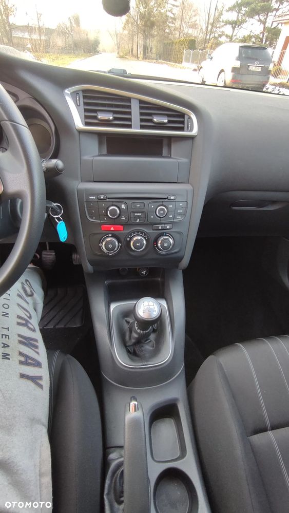 Citroën C4 HDi 90 Attraction - 16