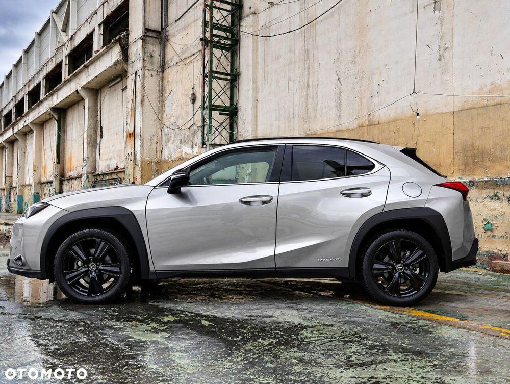 Lexus UX 250h GPF F Impression 2WD - 20