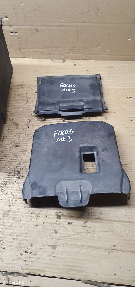 Obudowa podstawa akumulatora Ford Focus MK3 AM51-10723-AD AM51-10A659-AB AM51-10A659-BB - 3