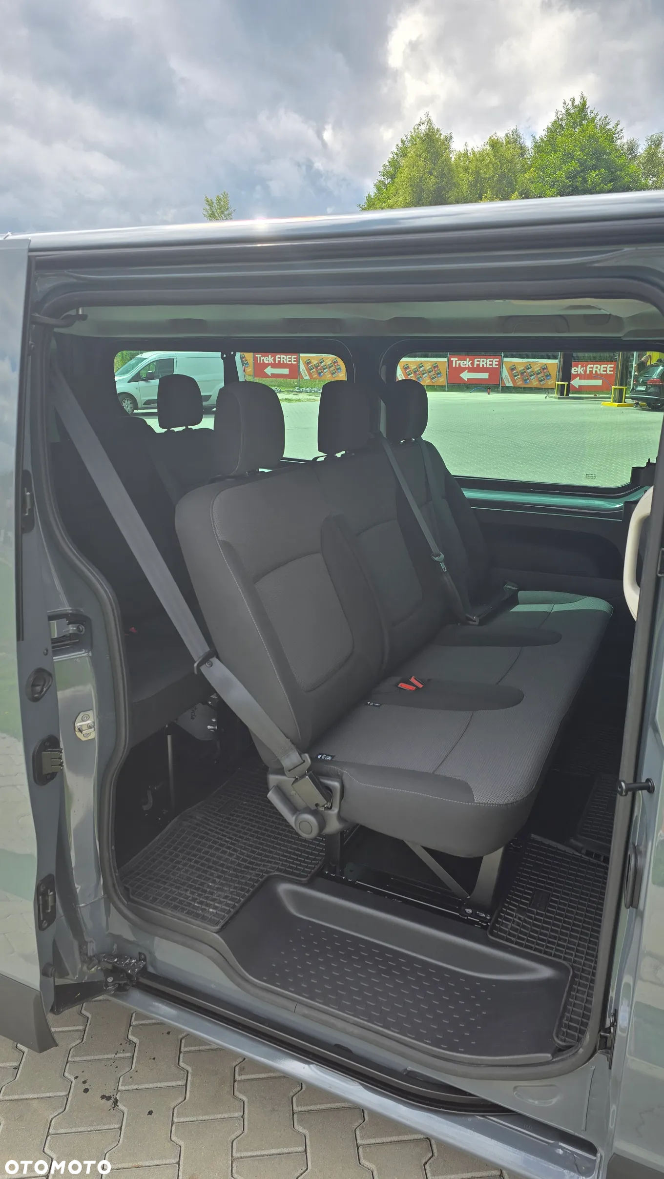Renault Trafic 2.0 dCi L2H1 HD Extra (bryg.) - 10