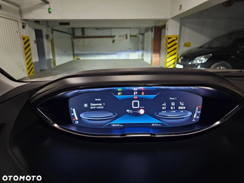 Peugeot 3008 1.5 BlueHDi Allure S&S EAT8 - 14