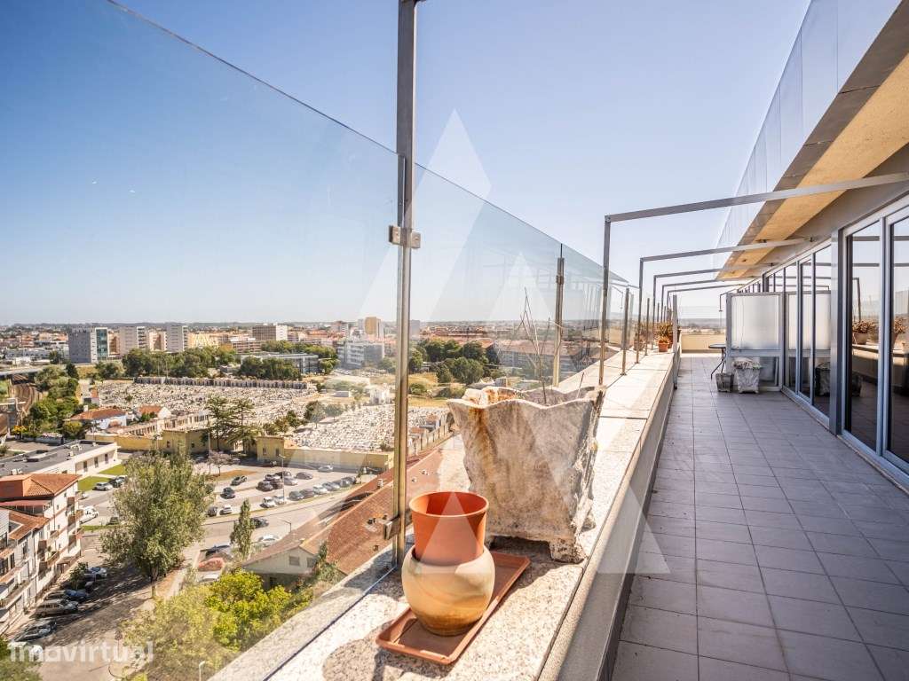 Apartamento T4 com Terraço de 90 m² no Centro de Aveiro - Grande imagem: 3/52