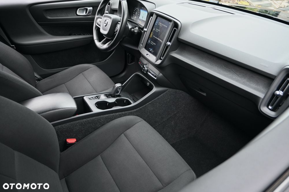 Volvo XC 40 D3 Geartronic Momentum - 22