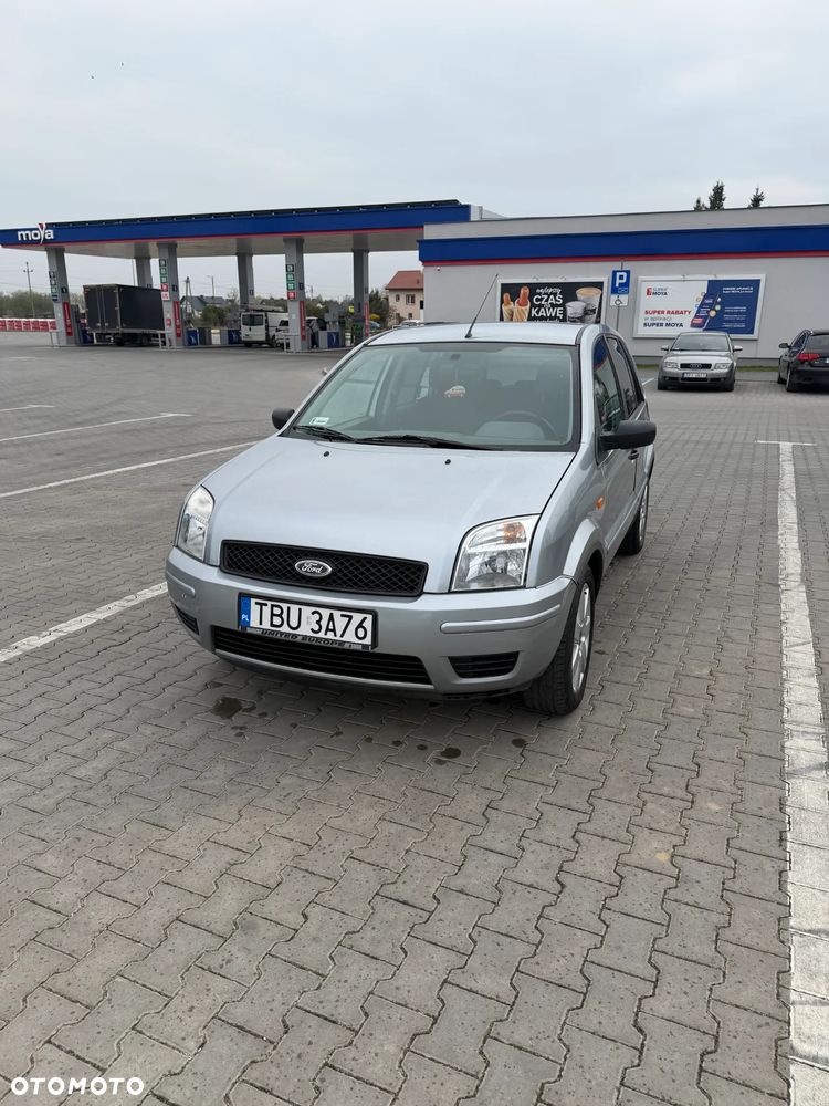 Ford Fusion 1.4 + - 16