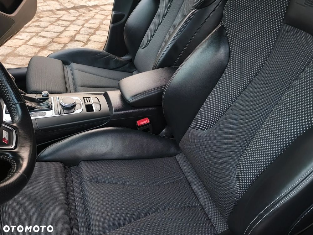 Audi A3 Sportback 2.0 TDI S tronic S line Sportpaket - 15