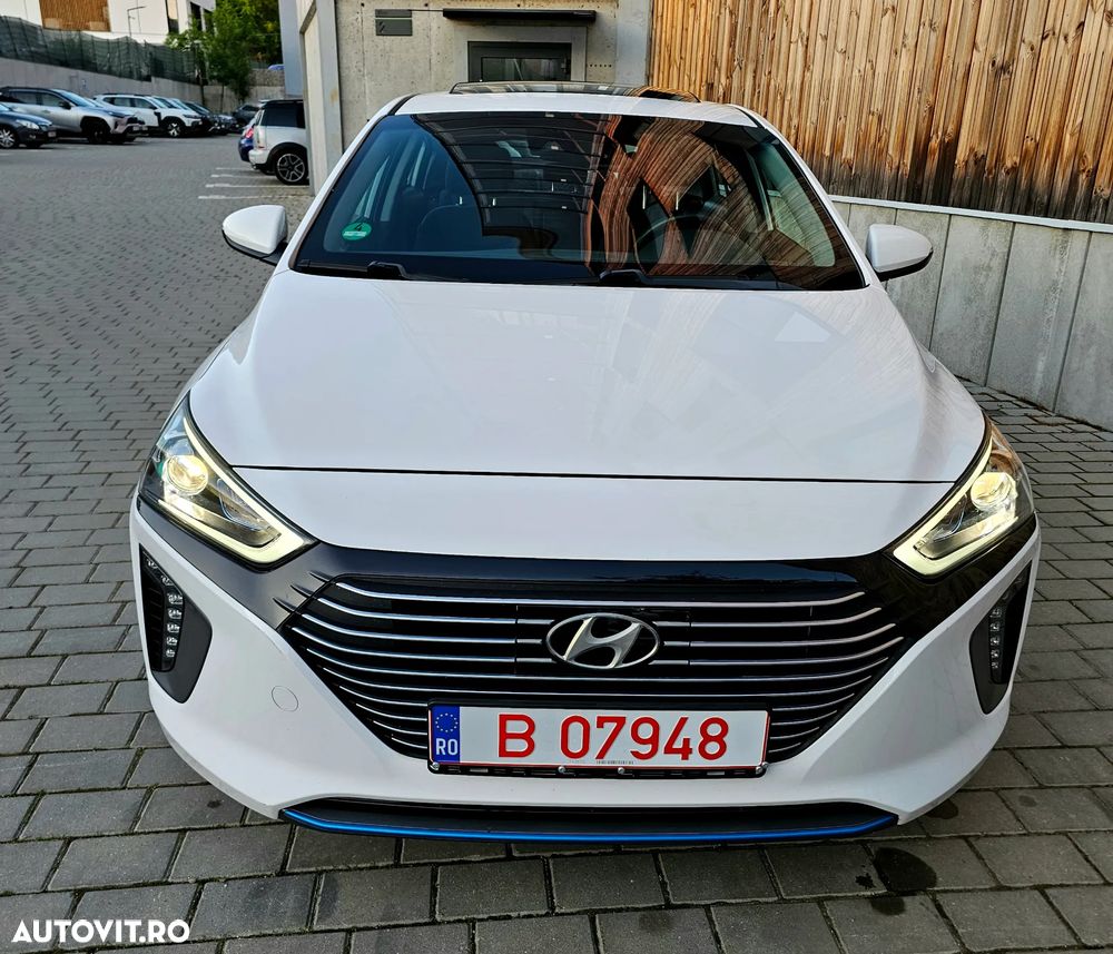 Hyundai IONIQ - 9