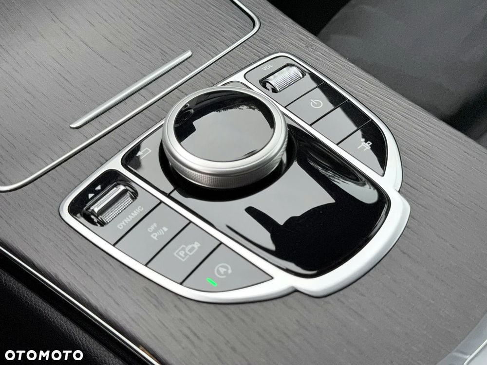 Mercedes-Benz Klasa C - 19