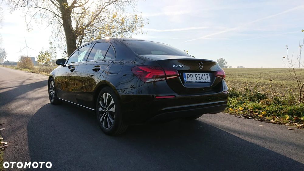 Mercedes-Benz Klasa A 250 Style 7G-DCT - 3