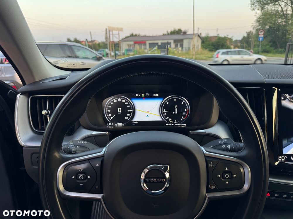 Volvo XC 60 D4 SCR AWD Momentum - 11