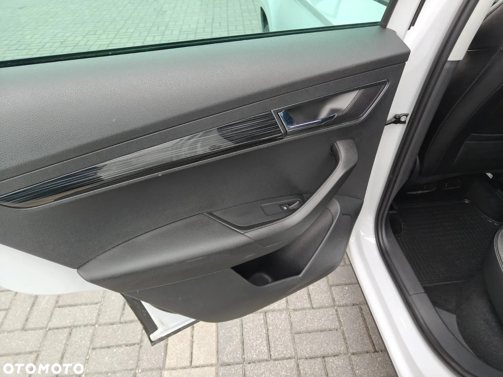 Skoda Karoq 2.0 TDI SCR 4x4 Style DSG - 26