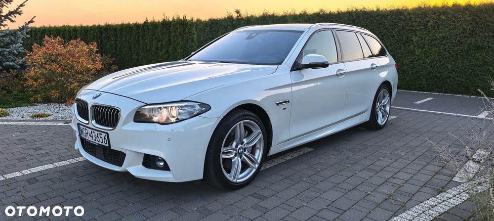 BMW Seria 5 525d xDrive - 4