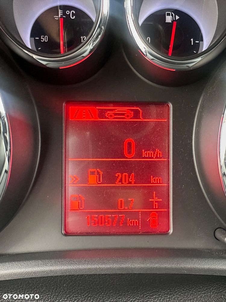 Opel Astra GTC 1.6 Turbo Cosmo - 18
