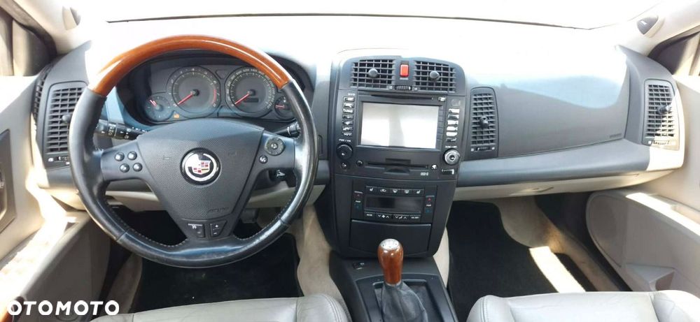 Cadillac CTS - 7