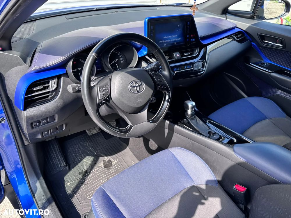 Toyota C-HR Lounge - 18